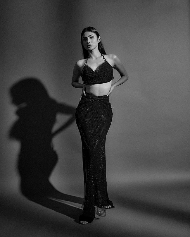 Staggering Looks Of Mouni Roy